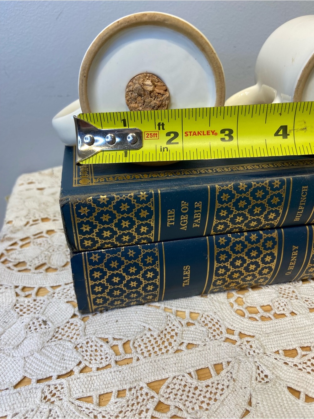 Vintage Ceramic Cottagecore Salt and Pepper - Picture 7 of 7
